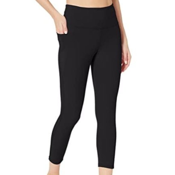 New!! Danskin Women's Curved Contour Capri Legging - Picture 1 of 2